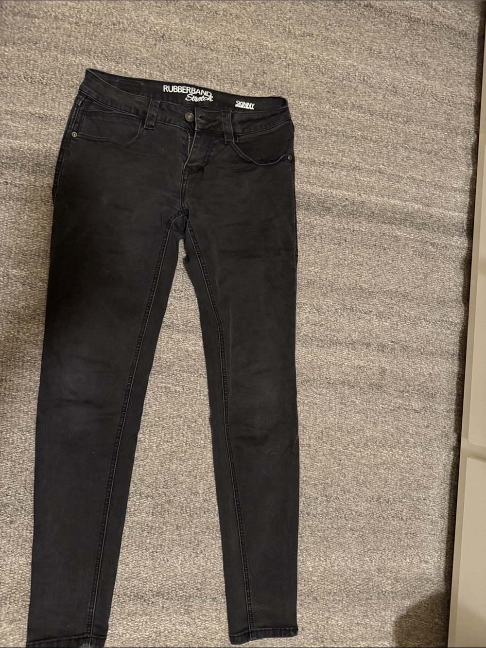 Rubberband Stretch Skinny Women’s Jeans in Black 27